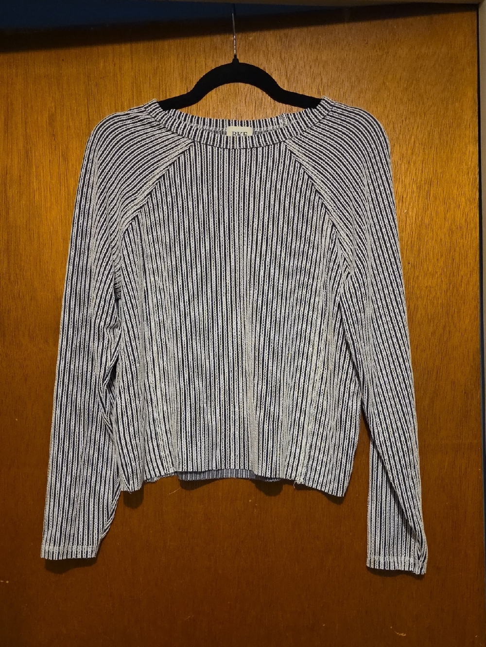 Navy & White Ribbed Long-Sleeve Top